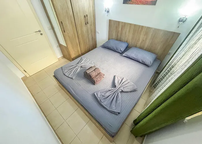 Shoreline Star G77 Apartment Golem (Tirana)